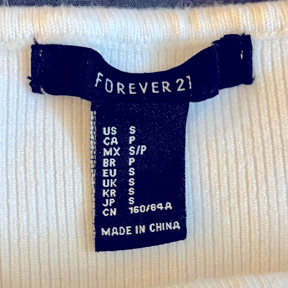 FOREVER 21 Women's White Knit Sweater Long-Sleeve Crop Top. Size: Small. - Picture 4 of 6